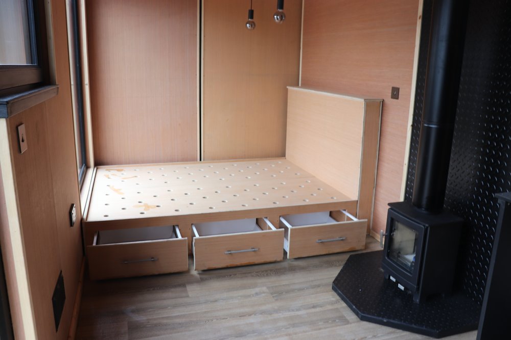 28FT converted container with Kitchen & Fixed Bed Maintenance Room 2 28FT converted container with Kitchen & Fixed Bed Maintenance Room - Image 2