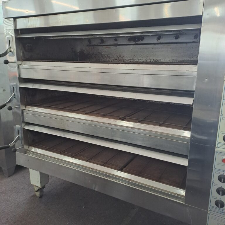 Deck oven – 3 deck (1.6m)- BAKEMARK 2 Deck oven – 3 deck (1.6m)- BAKEMARK - Image 2